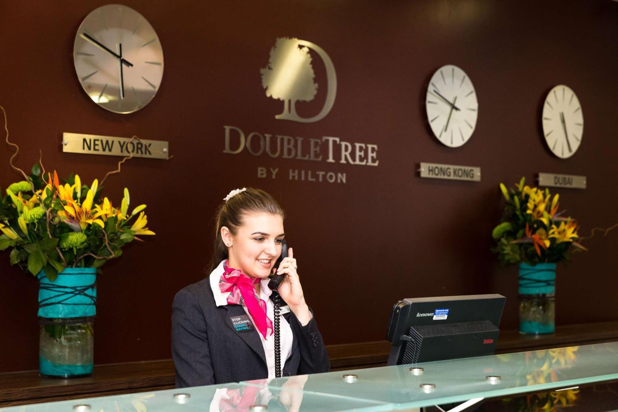 Doubletree By Hilton Milton Keynes Hotel Exterior foto